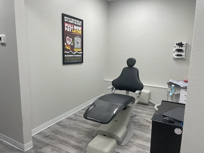 Dental treatment room at the Just Pull It Brandon office